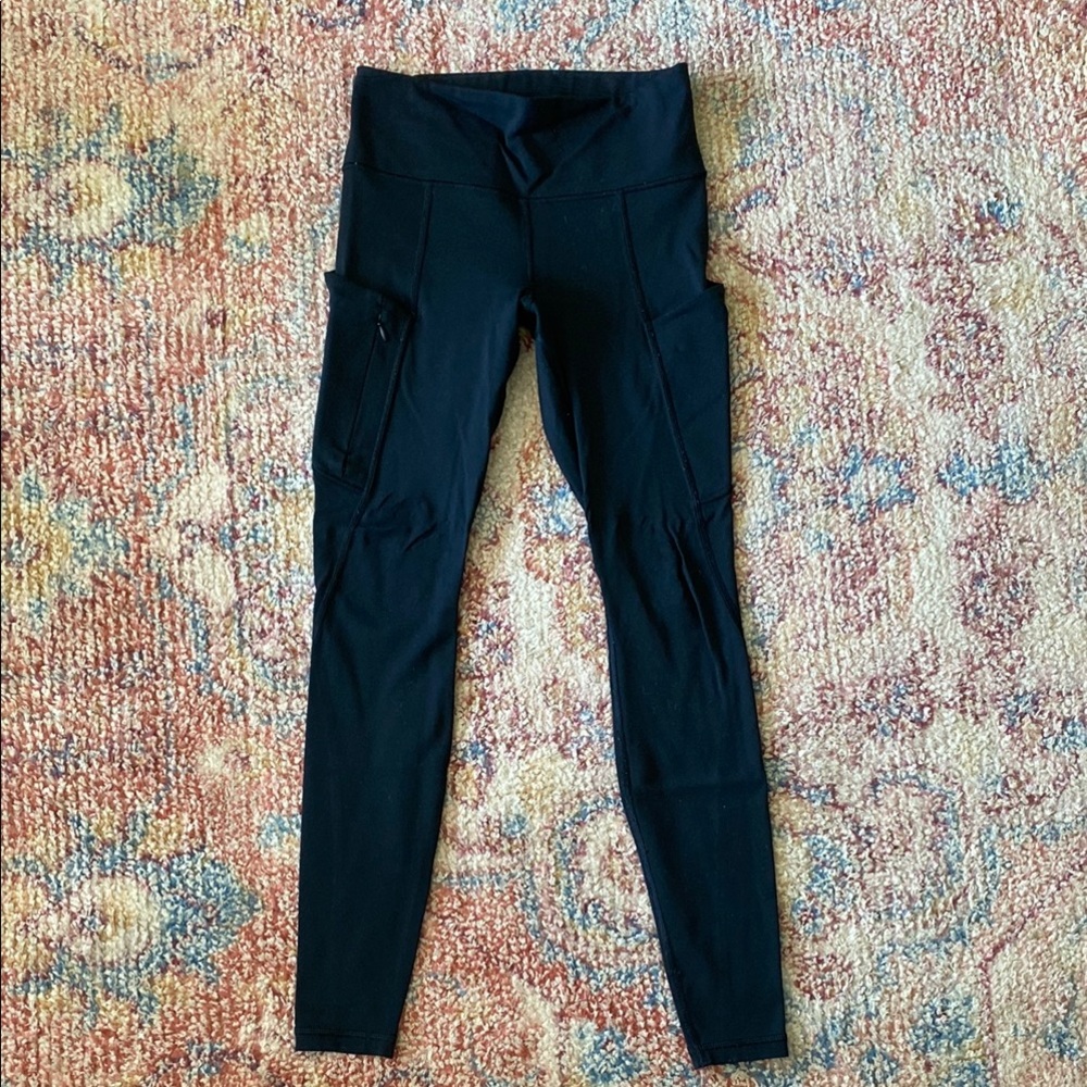 Athleta Black leggings with pockets